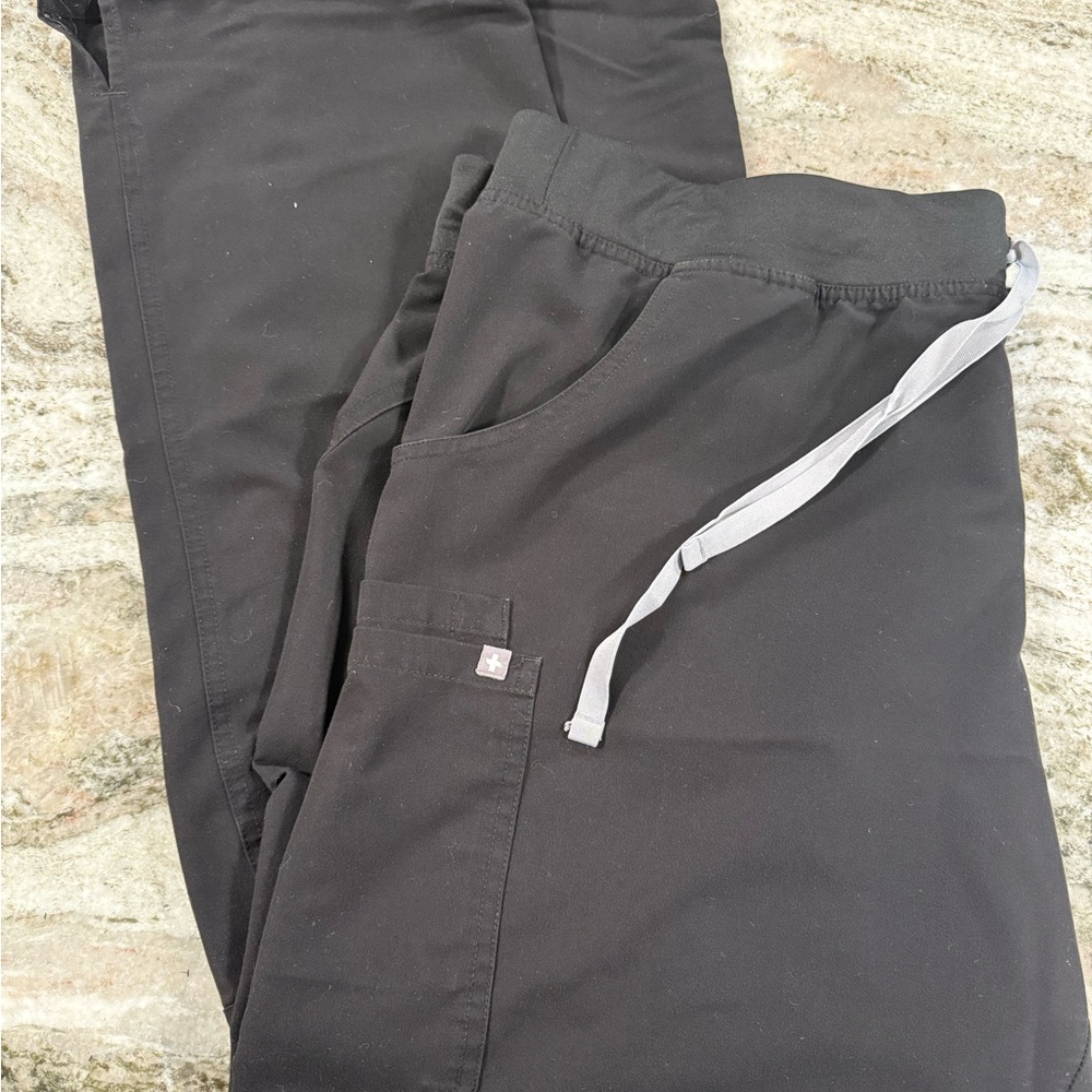 Figs Scrubs Black Women’s Kade Cargo Pants XXL Tall